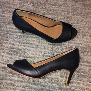 Very cute open toe Navy heels